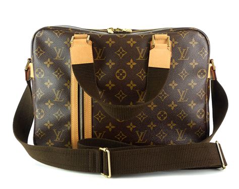 louis vuitton bosphore messenger.